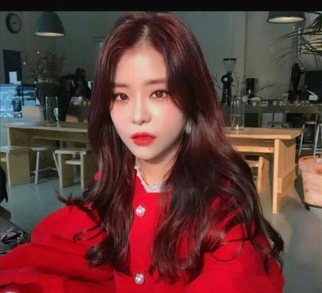 今年有哪些流行的时尚发型？