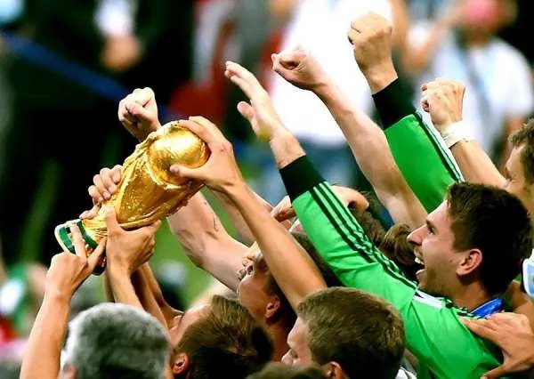 2010世界杯八强球队是哪些