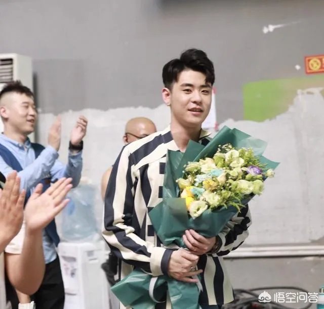 张云雷因身体原因退赛《喜剧人》，你怎么看？