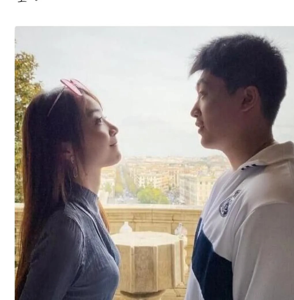 管泽元余霜分手是真的吗？两人恋爱的经历是什么？