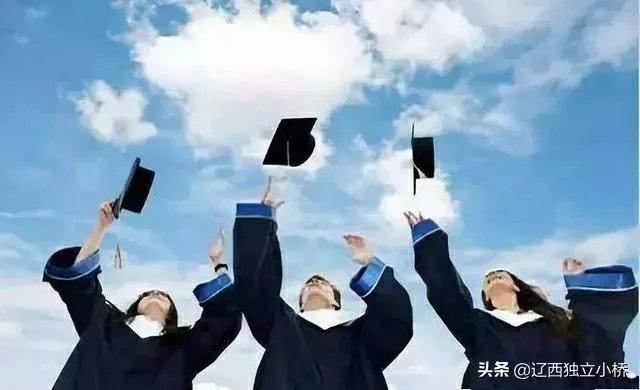 你如何看女硕士花50万找工作,上班后竟是收水电费?