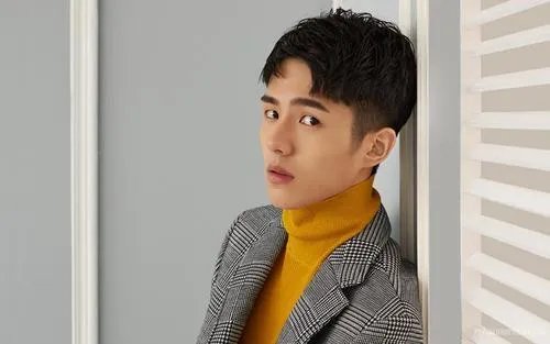 刘昊然喝酒一口闷的原因引起热议,主要原因是什么?