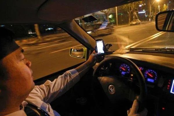 印度女生上海打车30公里收费750元，在陌生的地方打车需要注意哪些问题？