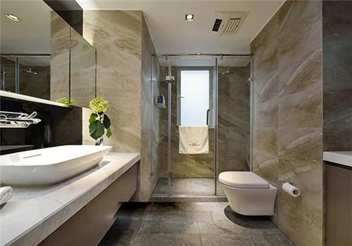 卫生间的镜子对着门好不好 镜子对着门怎么化解