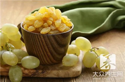 ​葡萄干泡酒的功效与作用 