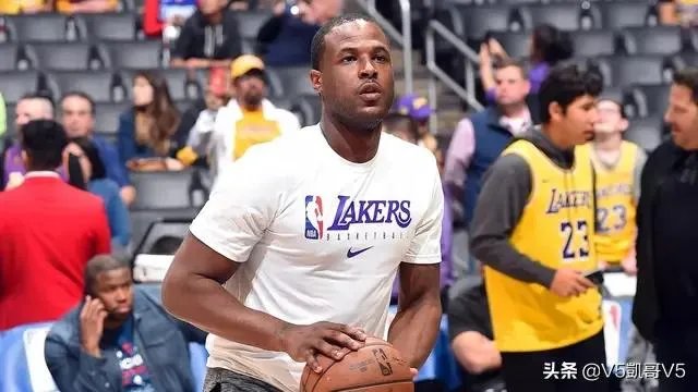 布拉德利宣布退赛,湖人会签下哪一名球员来填补他的位置?