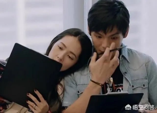 如何看待向佐和郭碧婷的恋情，你觉得他们般配吗？