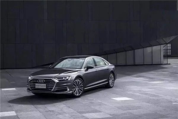 R8有硬顶敞篷吗