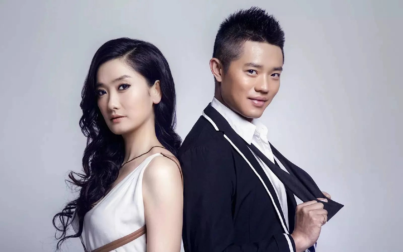 《海底》原唱回应凤凰传奇,他们对于歌曲的演绎有何不同?