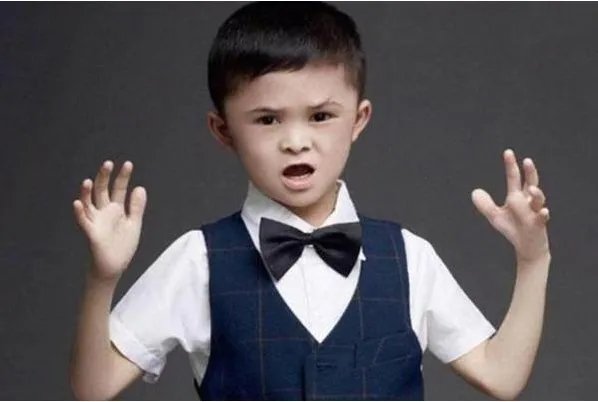 “小马云”经鉴定为智力二级残疾，已申请办理残疾证，这是什么原因造成的？