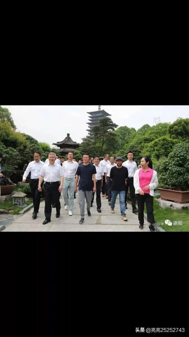 郁国祥和钱峰雷谁厉害？