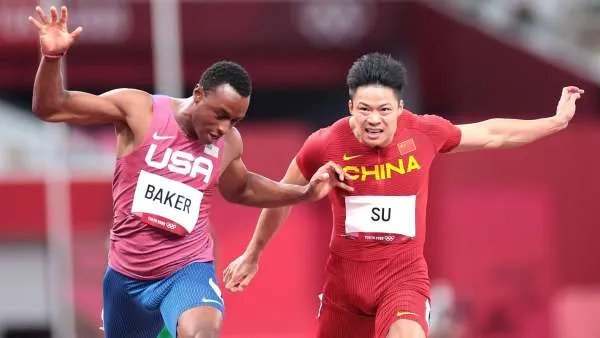 苏炳添世锦赛百米首秀，小组第五晋级半决赛，如何评价他在赛场上的表现？