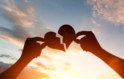 四十岁女人离婚了一个人过好吗 四十岁女人离婚了还要不要再婚