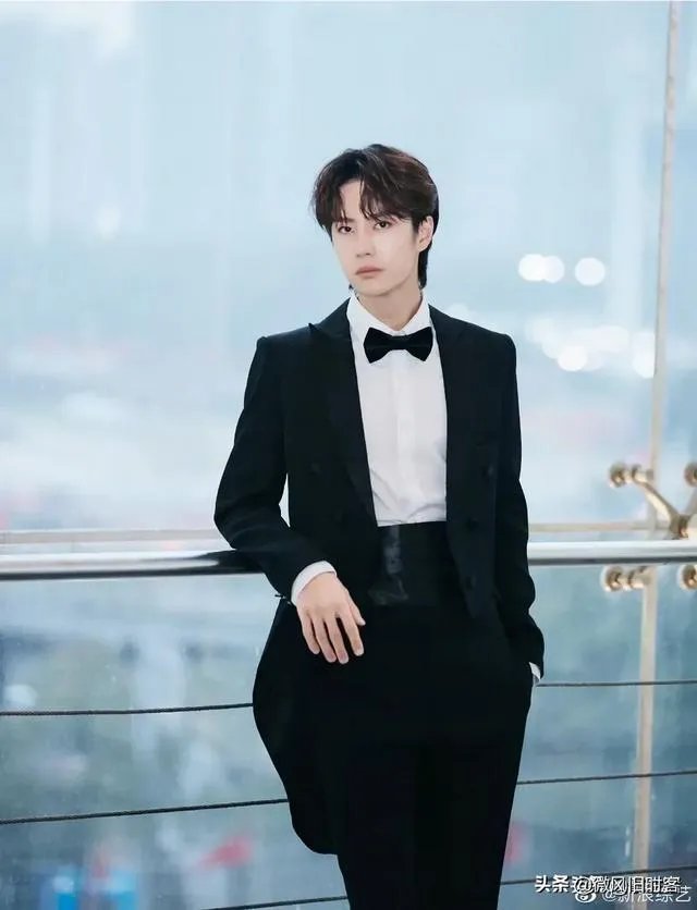 作为一个男生,超级喜欢肖战王一博怎么办?