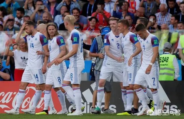 冰岛电影导演哈尔多松在俄罗斯世界杯上扑出梅西的点球，你怎么看？