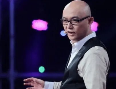 孟非不听劝告坚持爬山，结果导致病情严重，他怎么突然病倒了？