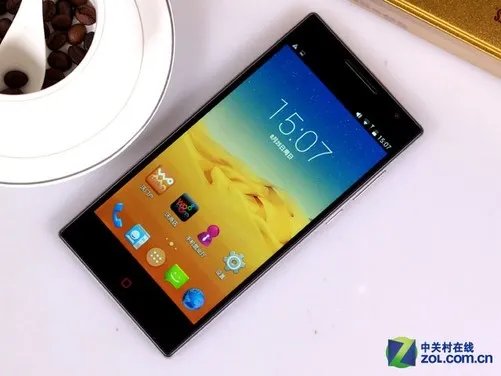 5.5大屏幕8核联通双4G 小辣椒5全面评测