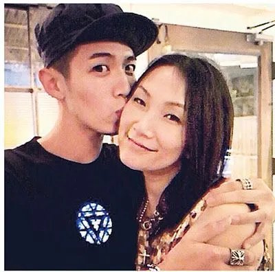 柯震东妈妈是雪姨吗