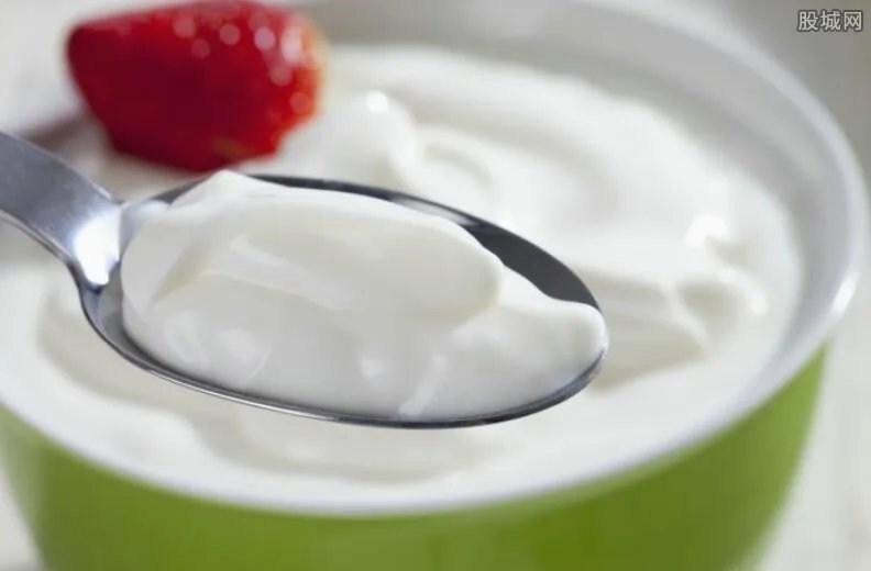 炒酸奶机多少钱一台 炒酸奶机一般市场价位多少