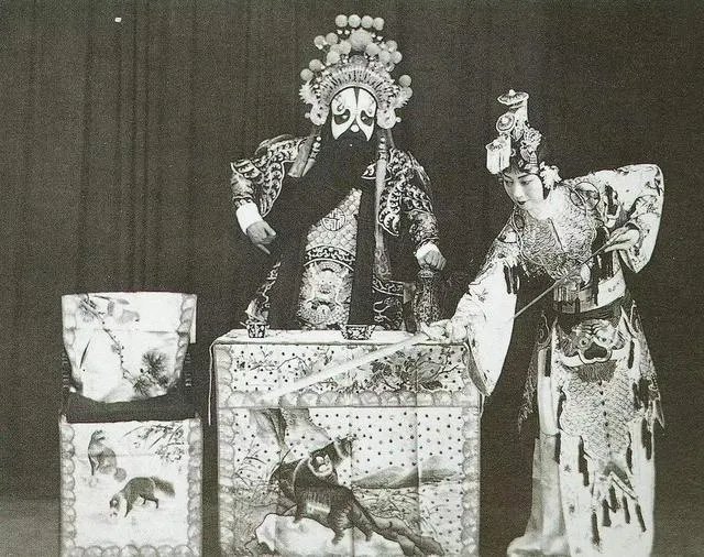 开箱、封箱演出是郭德纲的德云社首创吗?