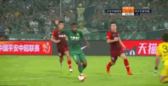 争议点球,国安2-0击败华夏,如何从专业的角度分析这场比赛?如何使用VAR技术?