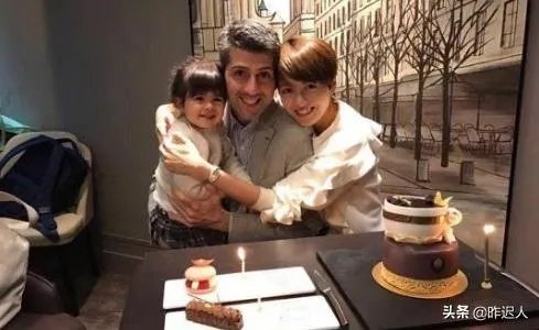 为什么中国明星名人生孩子都去外国？没看见美国明星上中国生孩子？