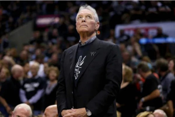 NBA传统强队，为何马刺老板霍尔特是联盟最穷的老板？