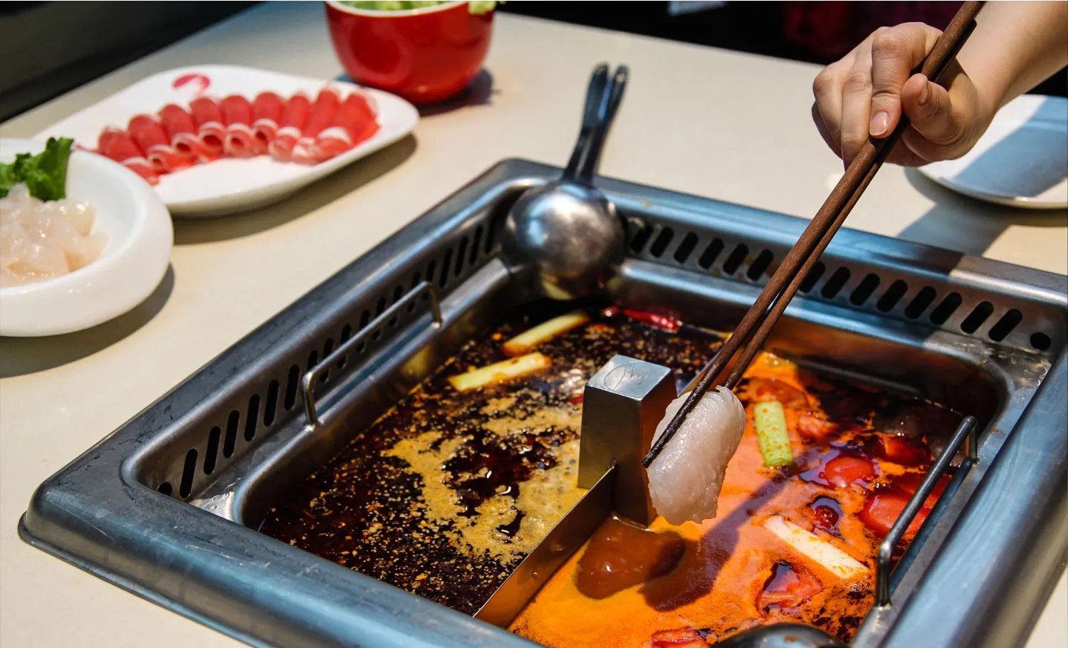 张勇回应海底捞不好吃一事，你如何看待他的这个回应？