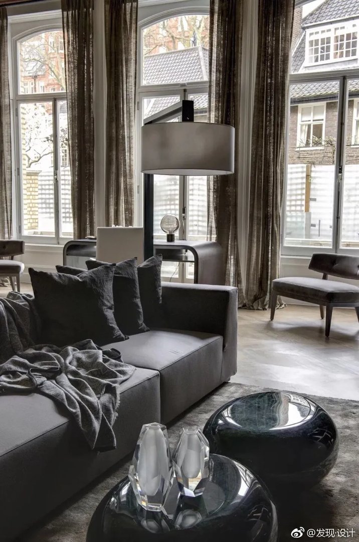 Fiona Barratt 师承Kelly Hoppen，优...