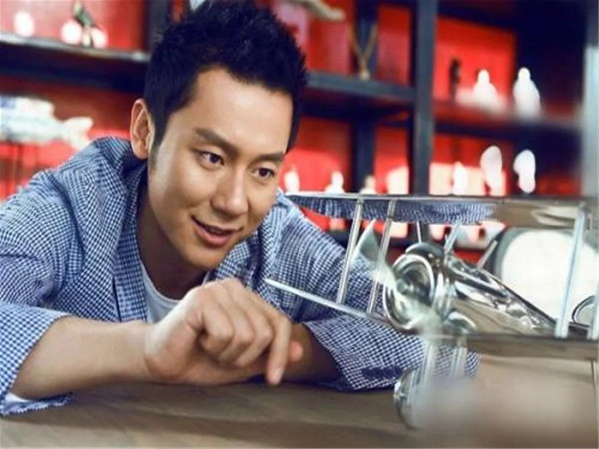 邱泽与唐嫣分手被说是渣男，长得帅的难道都不靠谱吗？