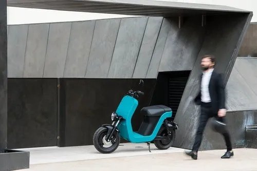 浪漫优雅：感受下来自意大利的ME scooter电动车