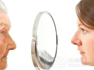 女人皮肤粗糙应该如何护理