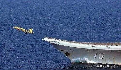 舰载机在航母上起飞的方向
