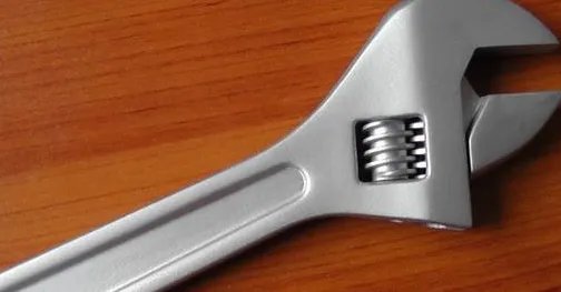 手动扳手是什么材质