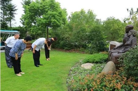 殡葬业相关股票,经营墓地的上市公司有哪些?