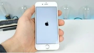 苹果手机开机一直在开机画面怎么处理?