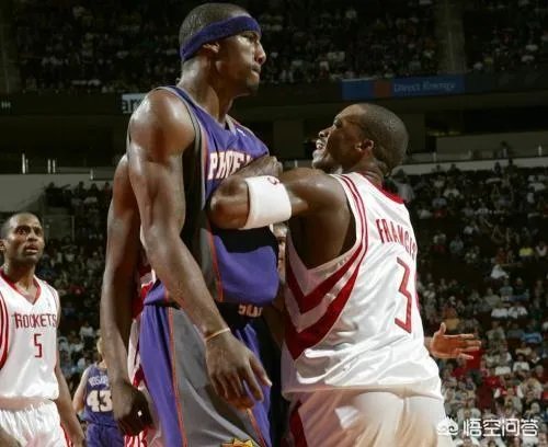 保罗被凶狠推搡，格林为兄弟出头遭驱逐，你如何评价？