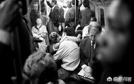 有哪些擅长以地铁为场景拍照的摄影师？