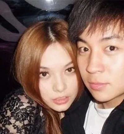 网传王若伊老公是释小龙 揭秘两人关系是否属实