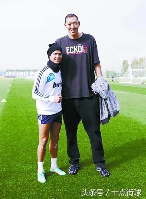 孙明明和姚明哪个高