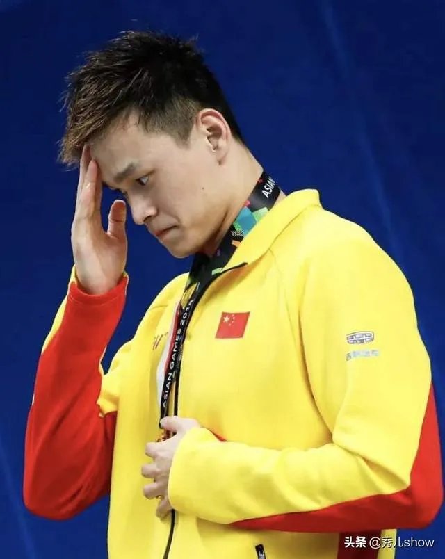 被判禁赛8年，又遭移出集训名单，孙杨泳坛之路还能走多远？