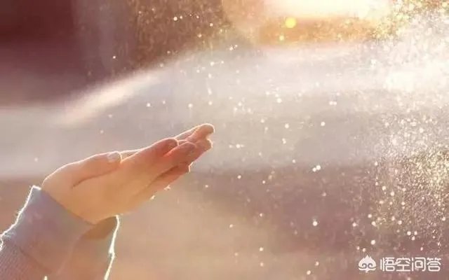 你有没有一个人，分开并不是不爱，后面一直不联系，却隐藏在心中？