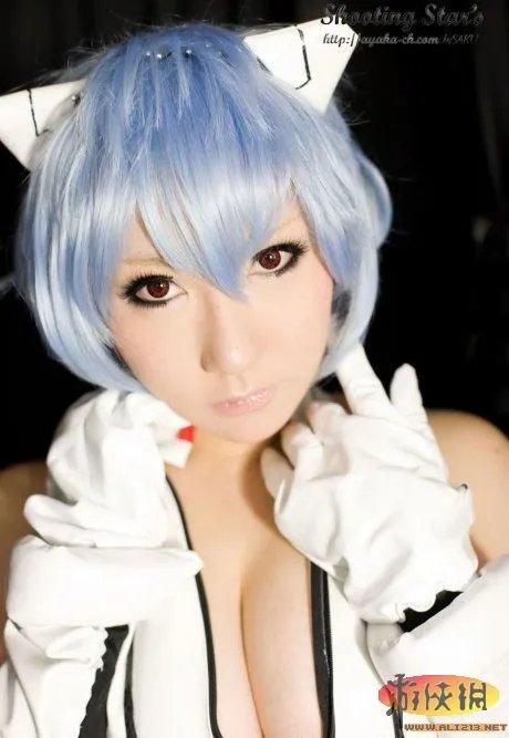 EVA爆乳凌波丽 性感女神让你惊心动魄