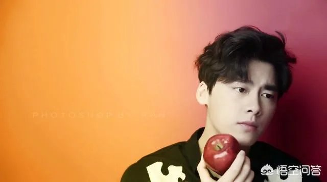 王思聪为什么最近和李易峰走得很近？