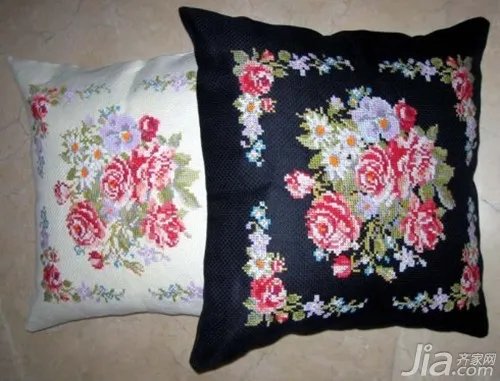 十字绣枕头怎么秀