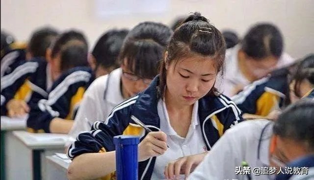 2020云南中考延期吗？