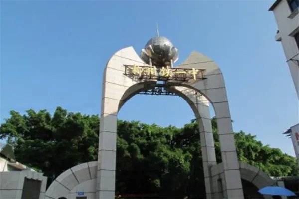 广西十强高中排名：玉林一中上榜，它是欧阳夏丹的母校