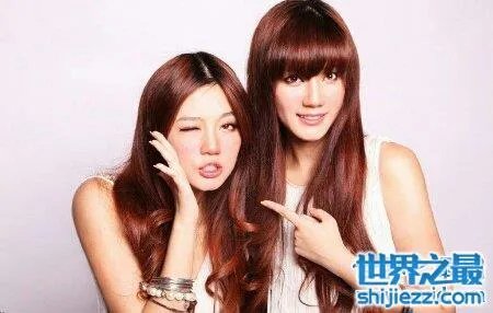 孔燕松是2009年的美腿冠军 看了她的腿冠军非她莫属啊 