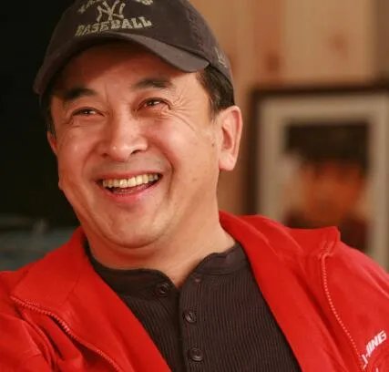 揭秘黄宏免职原因 背后信息量很大令人震惊