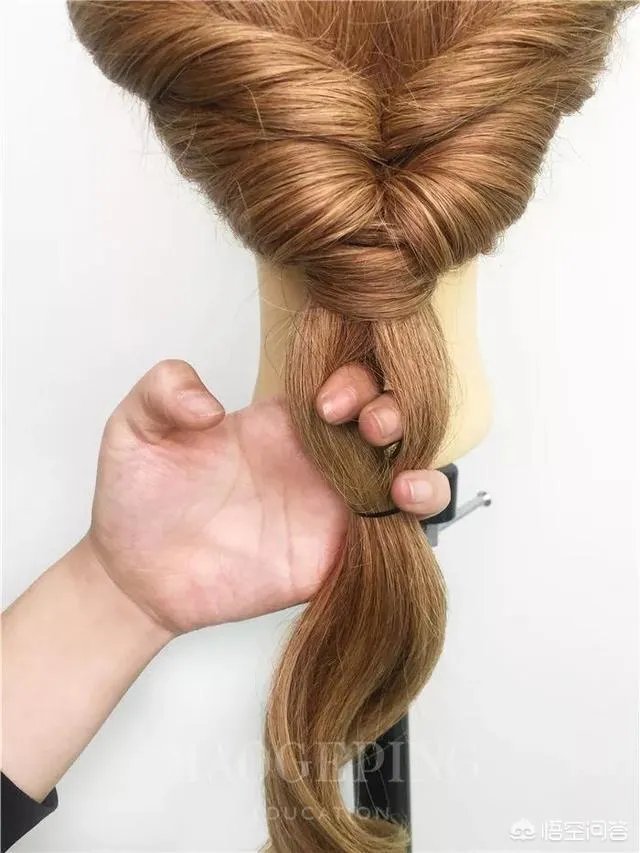 哪些发型适合上班族女生？